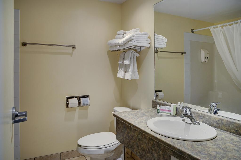 Lakeview Inns & Suites - Okotoks Kamer foto